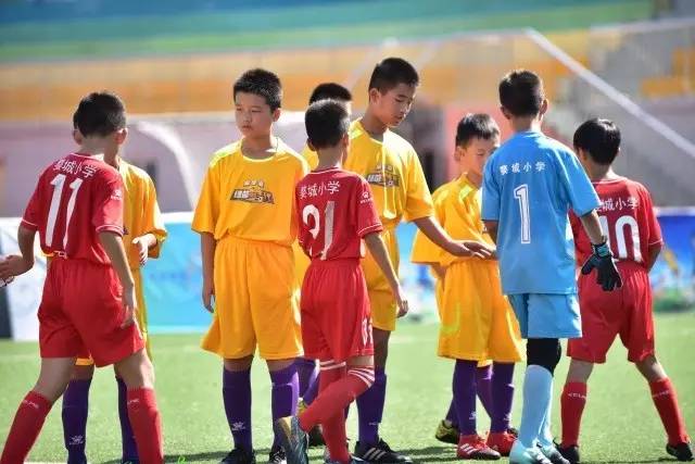 国足新生代锋线闪耀，全力备战2030年世界杯